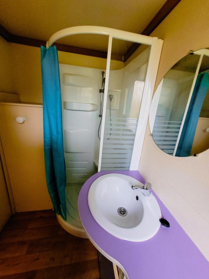 Camping Les Hirondelles Bourg-Sainte-Marie Eksteriør billede