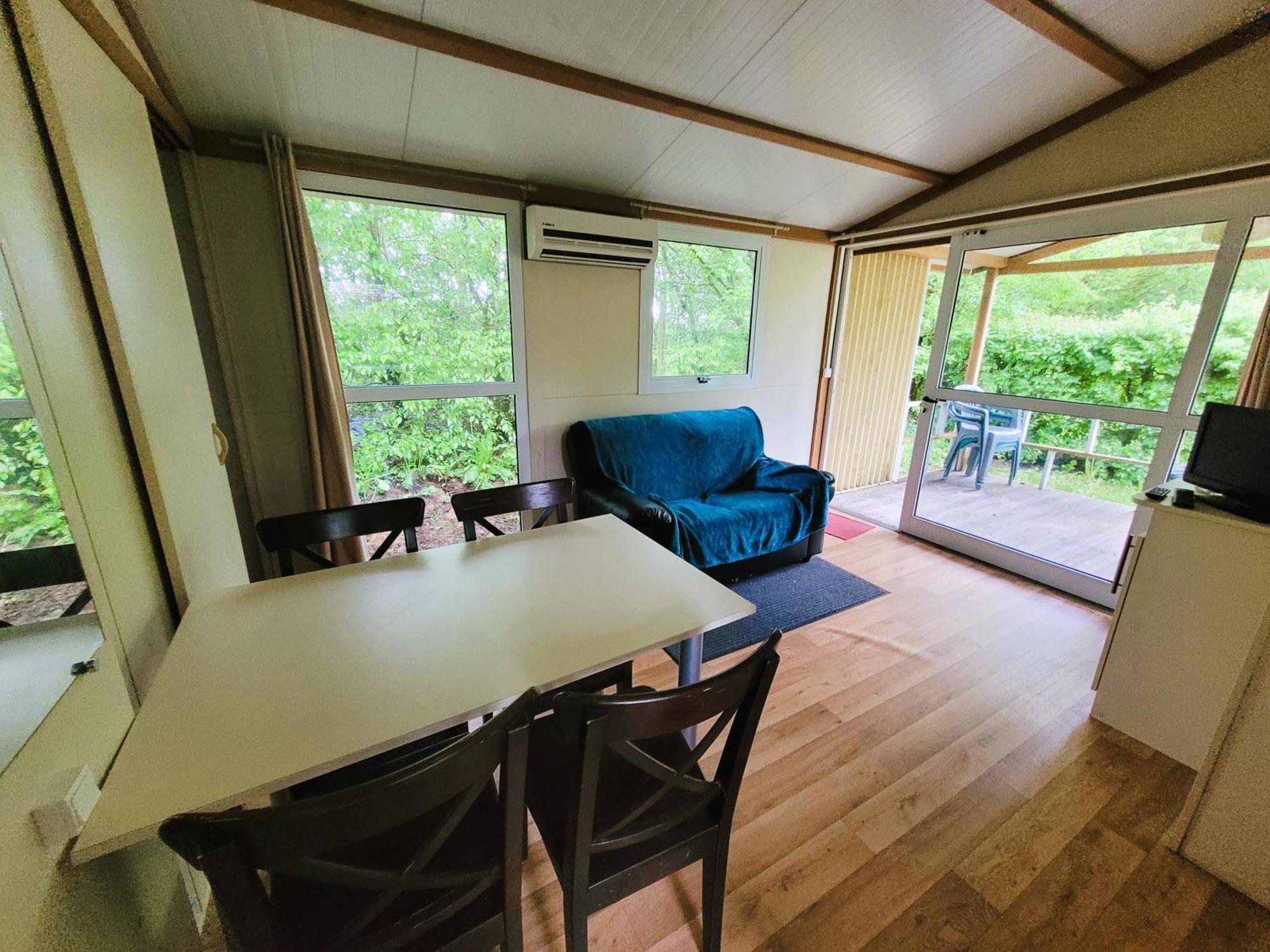 Camping Les Hirondelles Bourg-Sainte-Marie Eksteriør billede