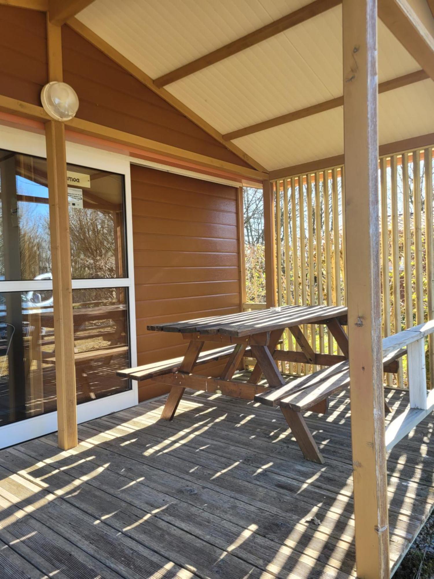 Camping Les Hirondelles Bourg-Sainte-Marie Eksteriør billede