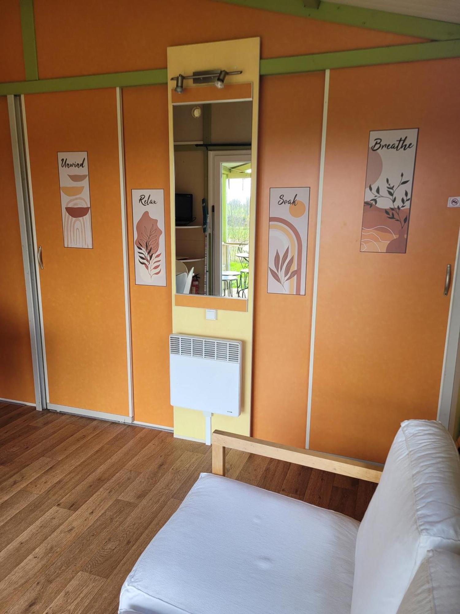 Camping Les Hirondelles Bourg-Sainte-Marie Eksteriør billede
